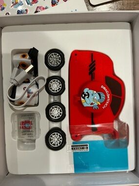 Dragon Touch Kidicam WT01 Race Car Edition Kids Camera 48MP 32GB Complete